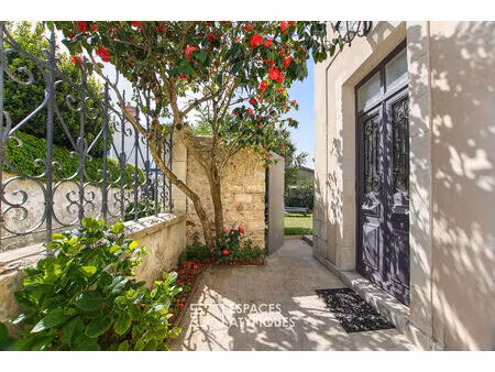 maison bourgeoise du xixème avec verrière et jardin en bord de mer