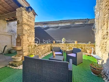 maison de village 20min d'uzes-garage et terrasse