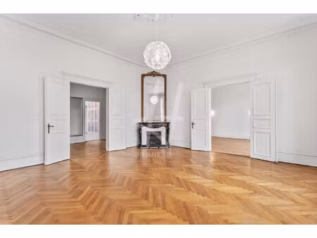 metz – république | bureaux 257 m² – 8p – terrasse 70m2