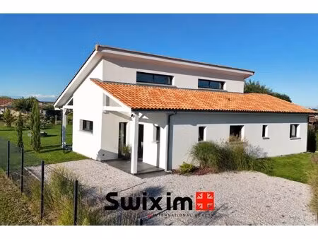 maison moderne d'architecte à saint-seurin-de-cadourne – 100 m², 2 chambres