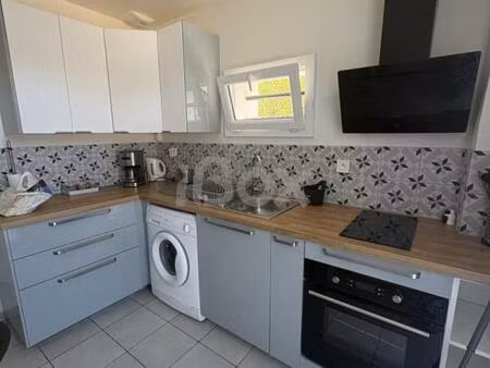 toulon aguillon - appartement 1 pièce meublé - jardinet