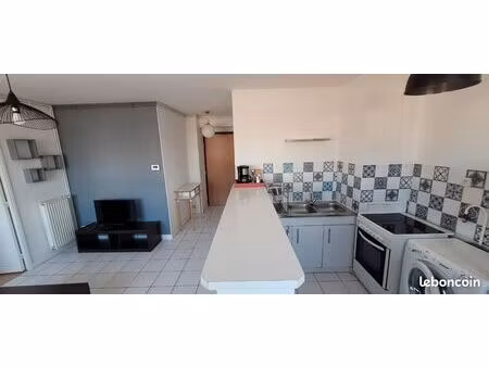 appartement t2 meublé port de plaisance