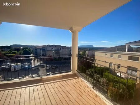 appartement t2 meublé venelles