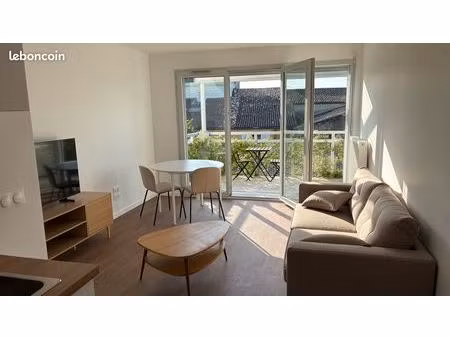 t2 meublé neuf avec balcon + parking – proche gare langon