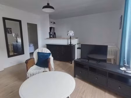 t2 48 m² – hyper centre – lumineux, calme et nombreux rangements