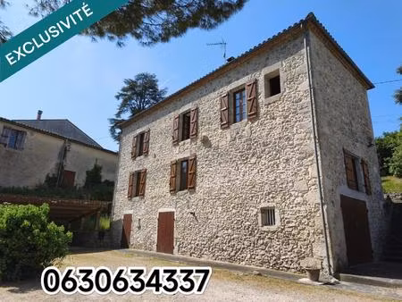jolie maison en pierre