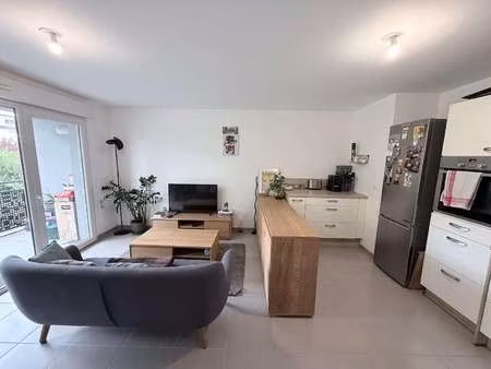 location appartement 3 pièces à angers saint-léonard madeleine (49000) : à louer 3 pièces 