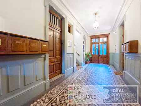 lyon 2- local professionnel de 128 m² - idéal professions libérales