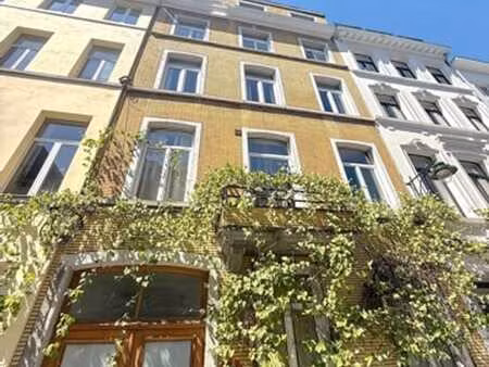 comfortable furnished apartment 2b- eu district!