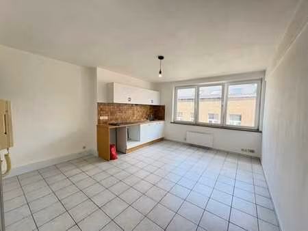 appartement 1 chambre en plein centre-ville de charleroi