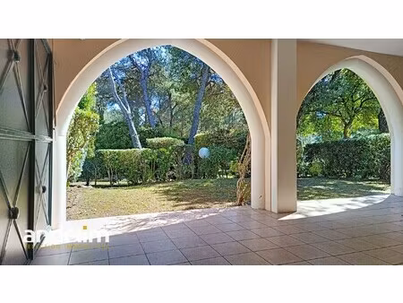 appartement de luxe à vendre dans le quartier aiguebonne