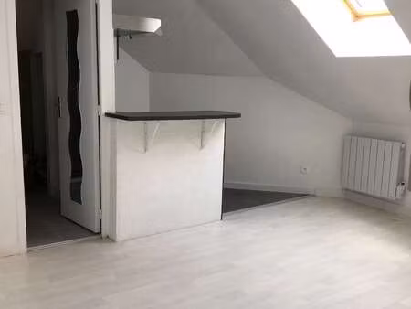 location appartement 2 pièces à nantes (44000) : à louer 2 pièces / 24m² nantes