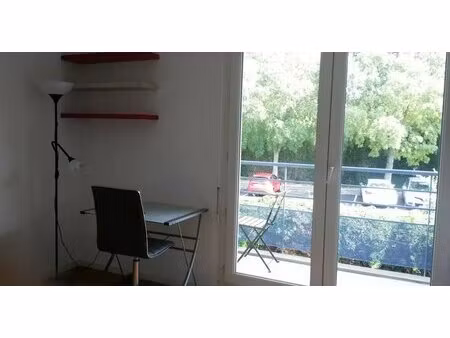 t1 meuble tout equipe avec place de parking