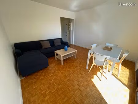 t3 meublé très lumineux – vue sur jardin – luminy / mazargues