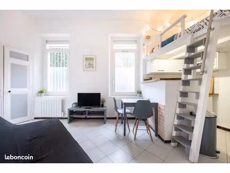 studio 1 pièce 18 m²