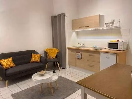 location appartement 2 pièces à angers (49000) : à louer 2 pièces / 28m² angers