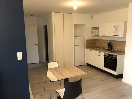 beau t2 meublé de 52 m²