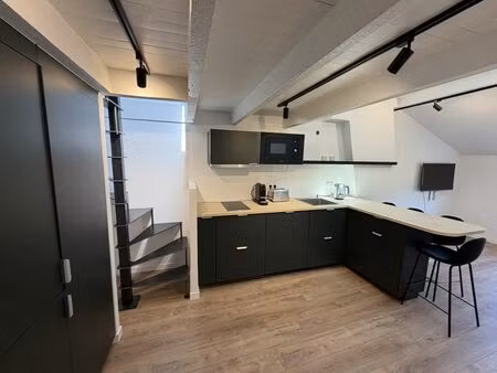 superbe t1bis meublé proche métro