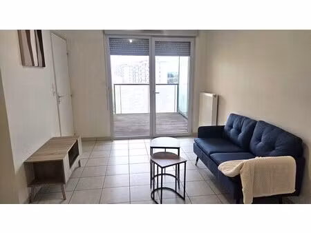 superbe t2 entièrement meublé avec balcon et garage