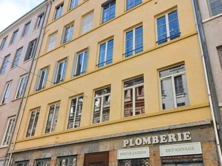 location local commercial 64m2