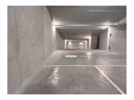 parking à louer à rue de l'escaut 22 molenbeek-saint-jean (vbe16532)