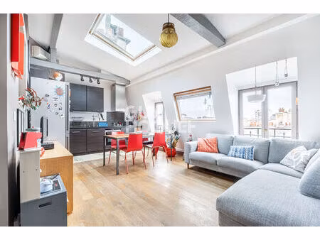 duplex 2/3 chambres avec balcon en dernier etage