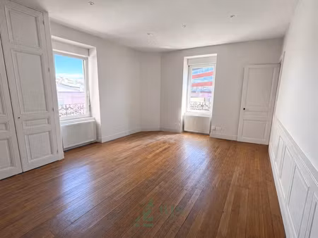 location appartement 3 pièces 54m² roanne 42300