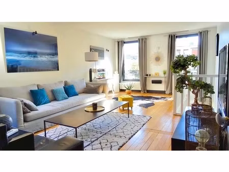 comme une maison sur les toits, duplex dernier étage 140m2