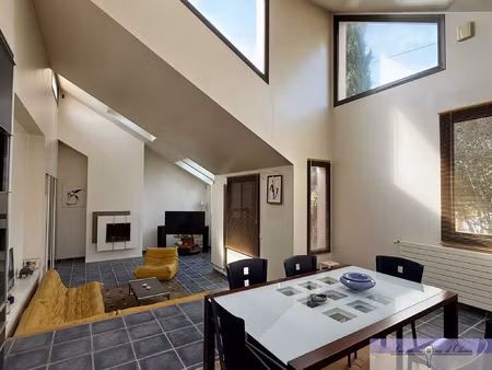maison d'architecte lumineuse avec séjour cathédrale 104m2