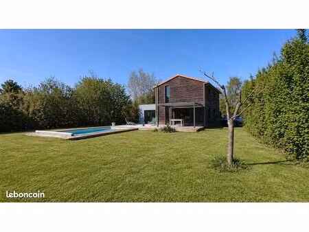maison 6 pièces 145 m²