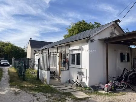 magnifique maison avec jardin et garage au calme