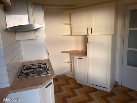 loue appartement en centre-ville avec ascenseur