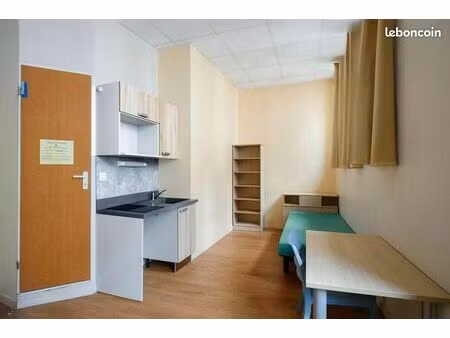 studio 1 pièce 18 m²