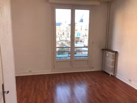 grand studio - centre ville