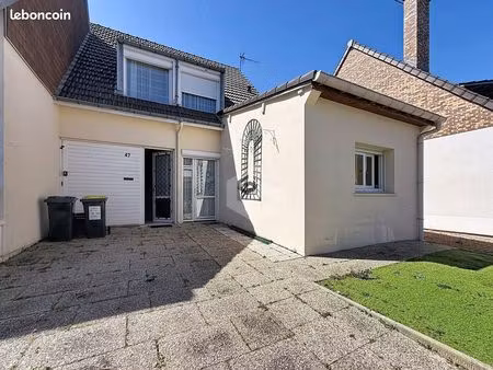 maison 6 pièces 140 m²