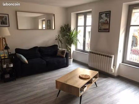 joli t3 meublé coeur croix rousse