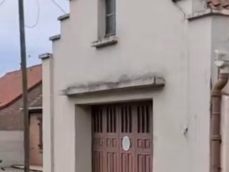 local / garage 25 m² avec fosse – stockage / petit atelier