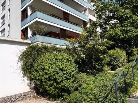 parking/box 16 m² sainte foy les lyon