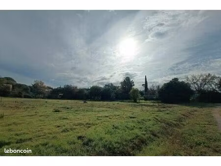 terrain 416 m² frejus