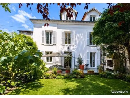maison 8 pièces 200 m²