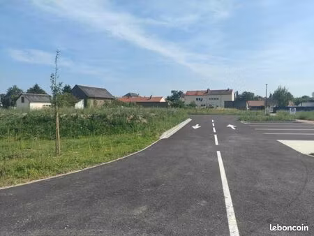 terrain 607 m² alizay