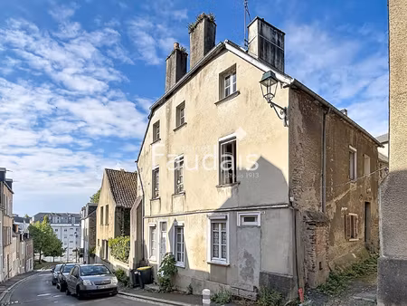 maison de ville beau potentiel à rénover