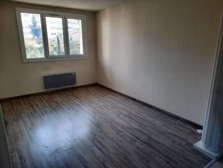 location appartement 3 pièces 52m² valence 26000