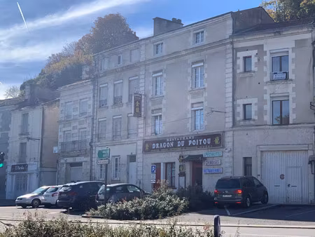 location commerce 108 m² à poitiers (86000)