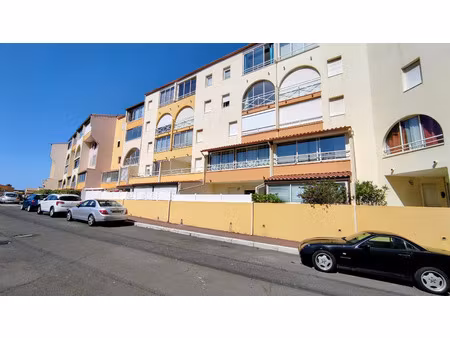 le cap d'agde falaises t2/cabine avec loggia et terrasse