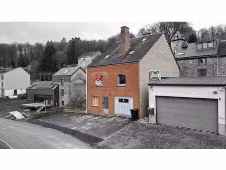 maison avec jardin, garage et parkings saint-hubert