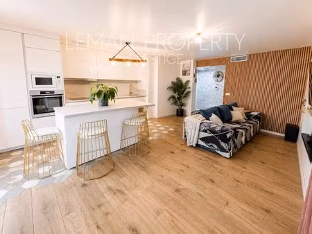 t4 en rez de jardin de 80 m2 avec(en sus) garage double
