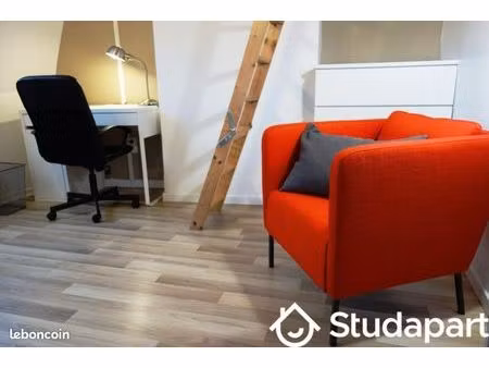 chambre 1 pièce 12 m²