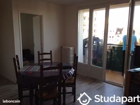 chambre 1 pièce 10 m²