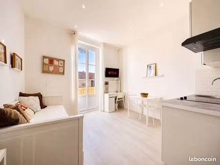 appartement rénové au cœur du triangle d’or de juan-les-pins ?
